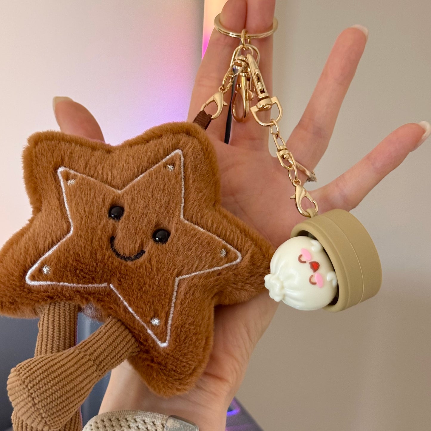 AC TOYZ Happy Dumpling Keychain Clicker